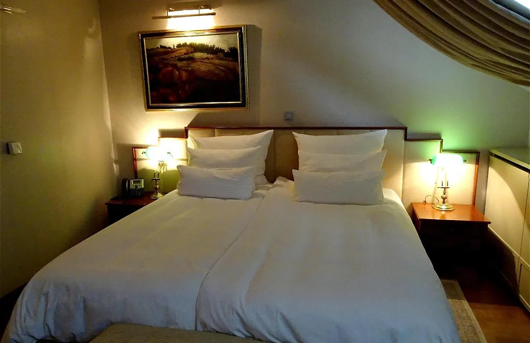 Hotel Mitra, Story Hotels-1